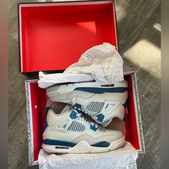 Air Jordan 4 Retro Military Blue5.5Y